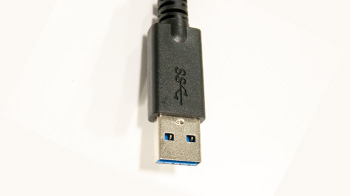 USB1.1/2.0と区別するために青色になっている、USB3.0