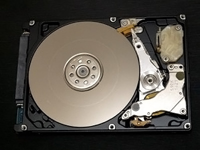 ヘッドクラッシュの発生したHDD